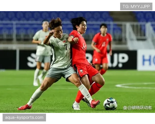 韩国队在东亚杯赛事中主场落败，球队整体状态与攻防表现均需调整